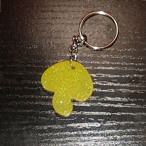 Small yellow glitter mushroom keychain
